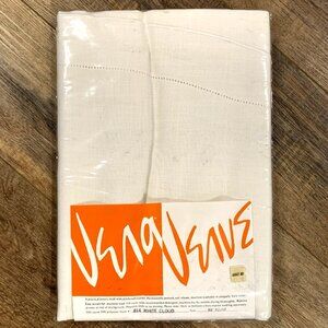 New Vtg VERA VERVE Neumann 88” ROUND TABLECLOTH 814 White Cloud Old World Stitch